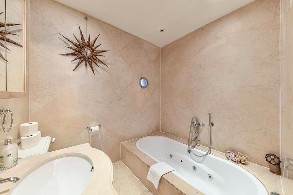 Ferienhaus Knightsbridge 2br Mews House